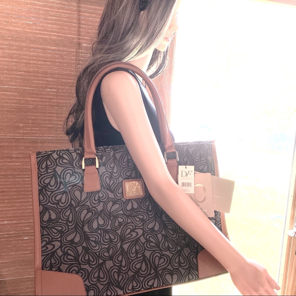 NWT DVF STUDIO Hearts Collection tote